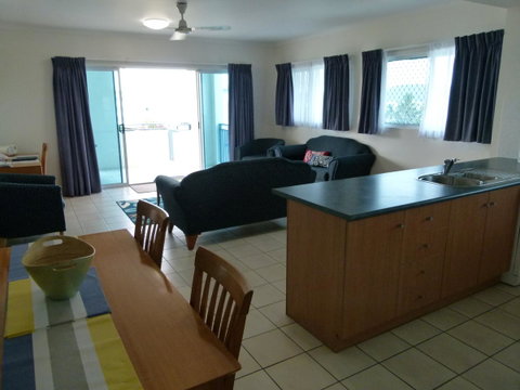 Madison Ocean Breeze Apartments - Tourism Caloundra 25