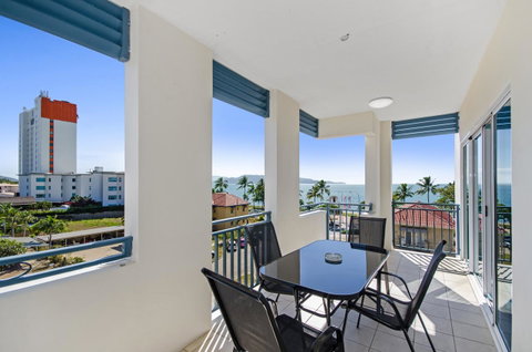 Madison Ocean Breeze Apartments - Tourism Caloundra 13
