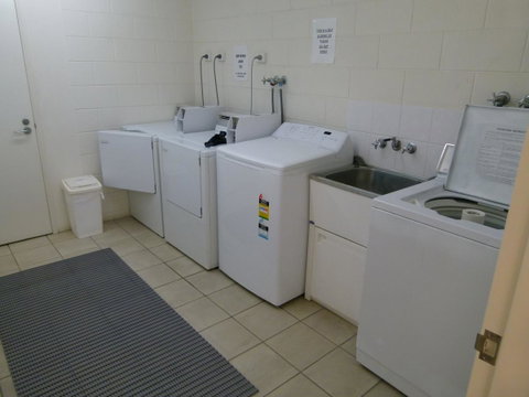 Madison Ocean Breeze Apartments - Tourism Caloundra 36