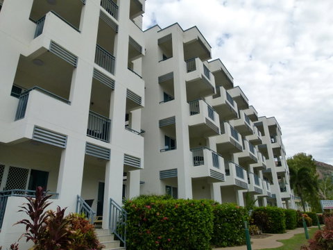 Madison Ocean Breeze Apartments - Tourism Caloundra 7