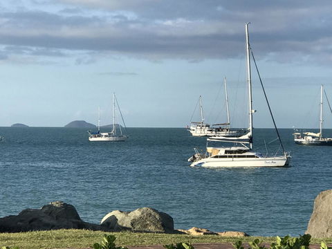 Whitsunday Luxury Homes - Tourism Caloundra 34