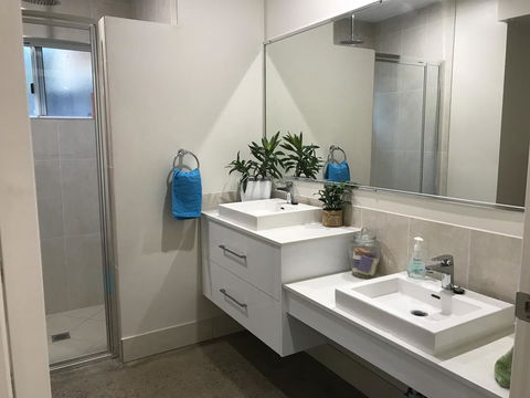 Whitsunday Luxury Homes - Tourism Caloundra 13