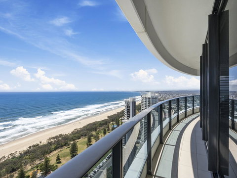 Oracle Resort Broadbeach - Gclr - Tourism Caloundra 18
