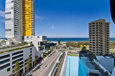 Oracle Resort Broadbeach - Gclr - Tourism Caloundra 8