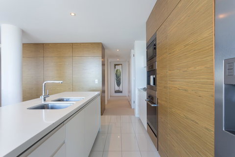 Oracle Resort Broadbeach - Gclr - Tourism Caloundra 38