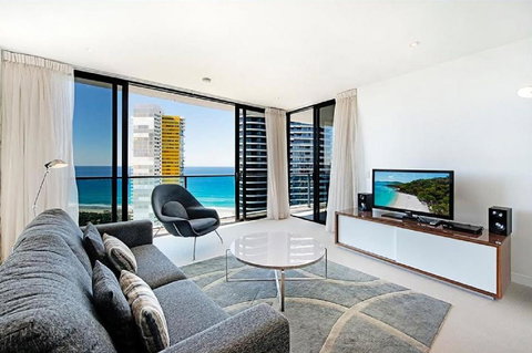 Oracle Resort Broadbeach - Gclr - Tourism Caloundra 4