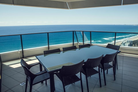 Oracle Resort Broadbeach - Gclr - Tourism Caloundra 30