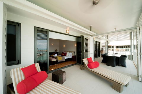 The Boathouse Apartments - Tourism Caloundra 20