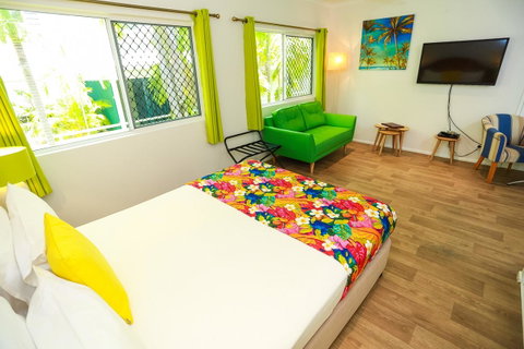 Port Douglas Motel - Tourism Caloundra 9