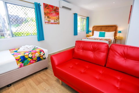 Port Douglas Motel - Tourism Caloundra 5