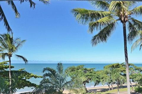 Roydon Beachfront Apartments - Tourism Caloundra 5