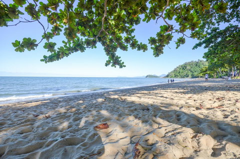 Roydon Beachfront Apartments - Tourism Caloundra 29