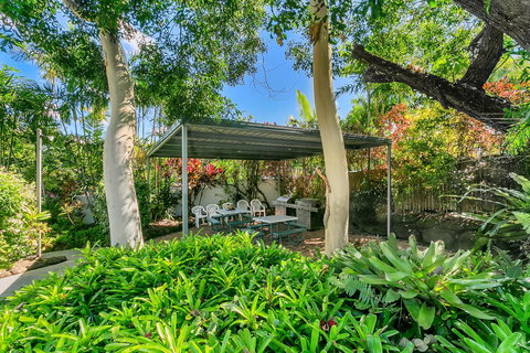 Roydon Beachfront Apartments - Tourism Caloundra 18