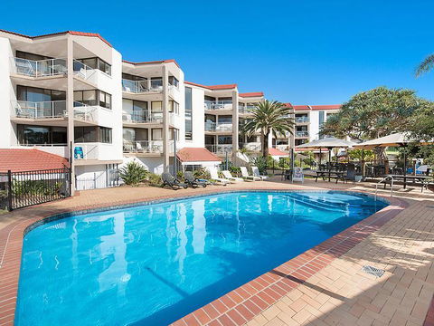 Casablanca Beachfront Apartments - Tourism Caloundra 0