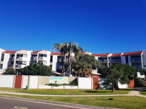 Casablanca Beachfront Apartments - Tourism Caloundra 7