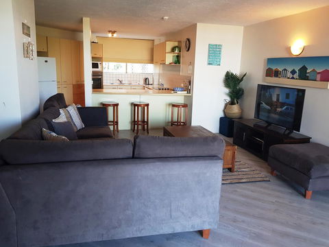 Casablanca Beachfront Apartments - Tourism Caloundra 6
