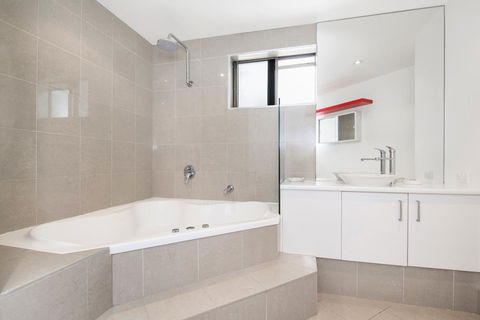 Alexandria Apartments - Tourism Caloundra 31