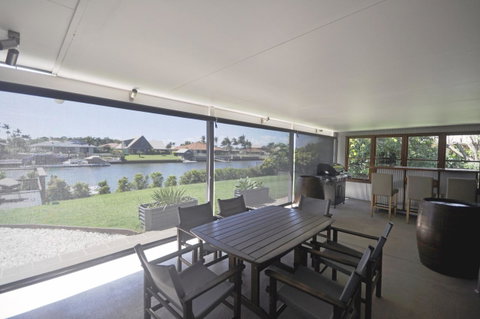 Bribie Island Canal Holiday Destination! - Tourism Caloundra 7