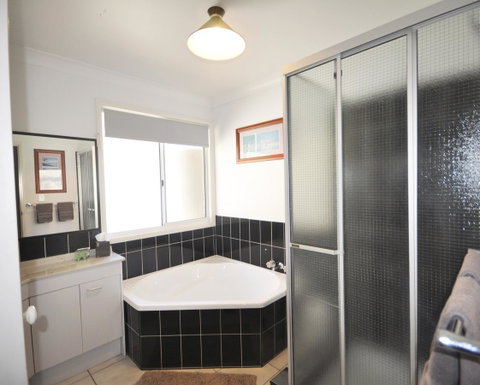 Bribie Island Canal Holiday Destination! - Tourism Caloundra 17