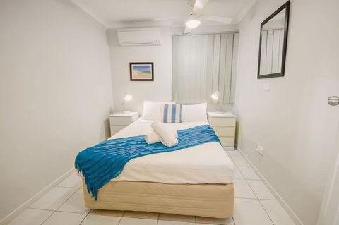 Airlie Apartments - Tourism Caloundra 2