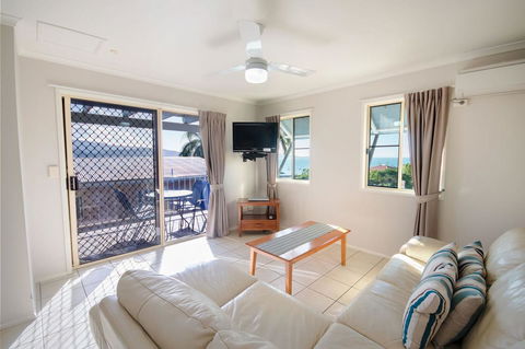 Airlie Apartments - Tourism Caloundra 7