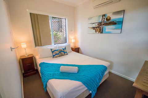Airlie Apartments - Tourism Caloundra 14