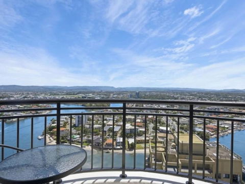 Beach Stay - Ocean & Riverview Resort Chevron Renaissance Central Surfers Paradise - Tourism Caloundra 14