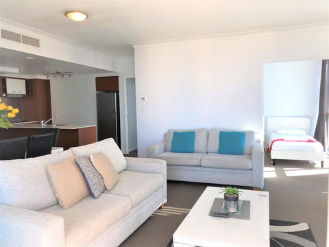 Beach Stay - Ocean & Riverview Resort Chevron Renaissance Central Surfers Paradise - Tourism Caloundra 19