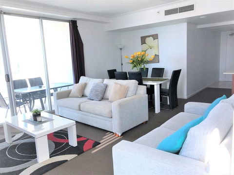 Beach Stay - Ocean & Riverview Resort Chevron Renaissance Central Surfers Paradise - Tourism Caloundra 18