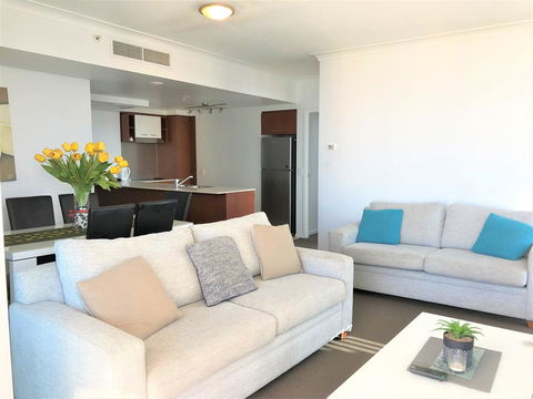Beach Stay - Ocean & Riverview Resort Chevron Renaissance Central Surfers Paradise - Tourism Caloundra 20