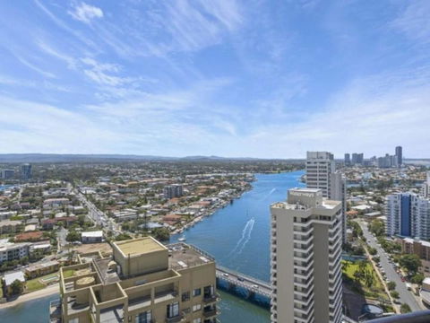 Beach Stay - Ocean & Riverview Resort Chevron Renaissance Central Surfers Paradise - Tourism Caloundra 15
