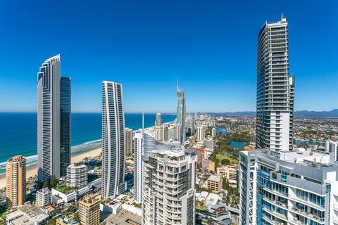 Beach Stay - Ocean & Riverview Resort Chevron Renaissance Central Surfers Paradise - Tourism Caloundra 23