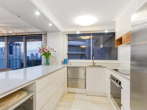 Sunbird Beach Resort Main Beach - Tourism Caloundra 8
