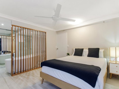 Sunbird Beach Resort Main Beach - Tourism Caloundra 7