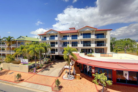 Park Regis Anchorage - Tourism Caloundra 0