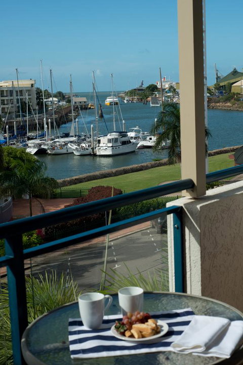 Park Regis Anchorage - Tourism Caloundra 4