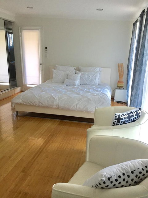 Bella By The Beach - Tourism Caloundra 0