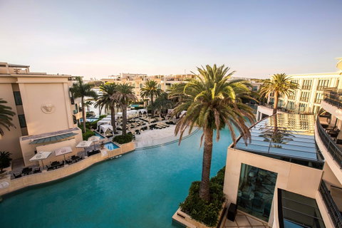 Imperial Hotel Gold Coast - Tourism Caloundra 1