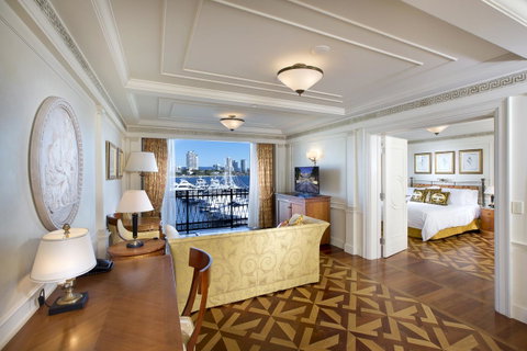 Imperial Hotel Gold Coast - Tourism Caloundra 5