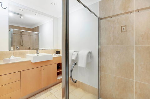 Mantra Aqueous On Port - Tourism Caloundra 11