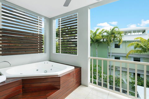 Mantra Aqueous On Port - Tourism Caloundra 22