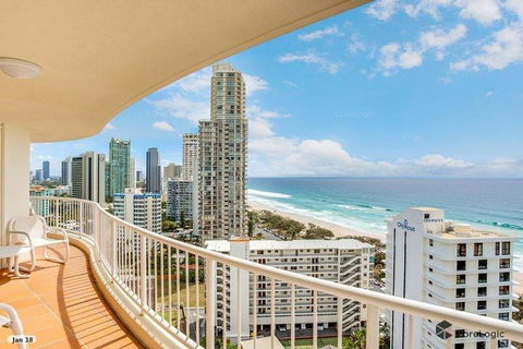 APR Private SUITES MOROC By The Beach - Tourism Caloundra 26