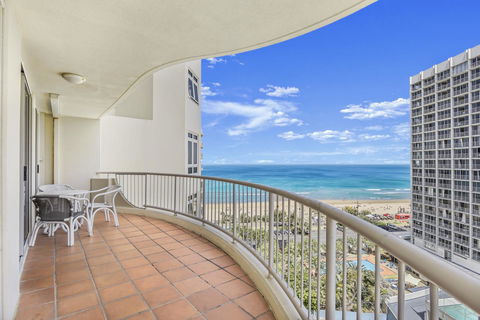 APR Private SUITES MOROC By The Beach - Tourism Caloundra 14