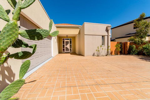 Hepburn Holiday Haven - Tourism Caloundra 1