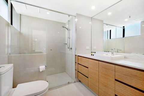 ULTIQA Beach Haven On Broadbeach - Tourism Caloundra 24