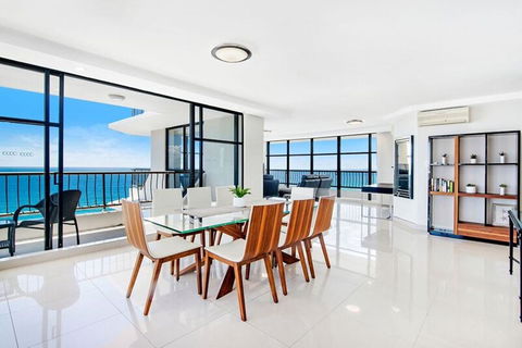 ULTIQA Beach Haven On Broadbeach - Tourism Caloundra 28