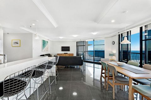 ULTIQA Beach Haven On Broadbeach - Tourism Caloundra 10
