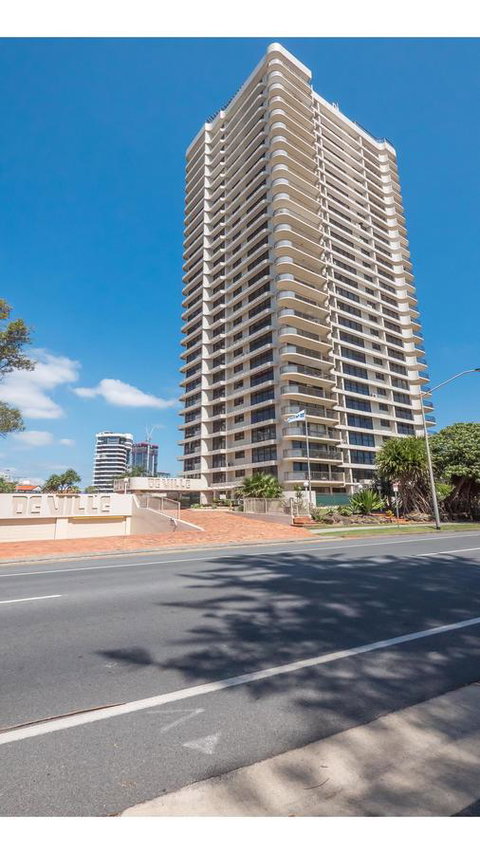 De Ville Apartments - Tourism Caloundra 38