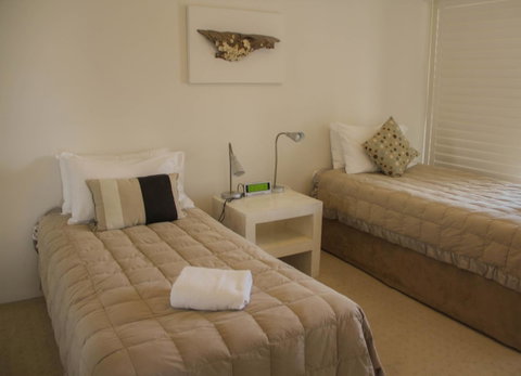 De Ville Apartments - Tourism Caloundra 1
