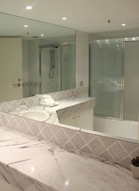 De Ville Apartments - Tourism Caloundra 3